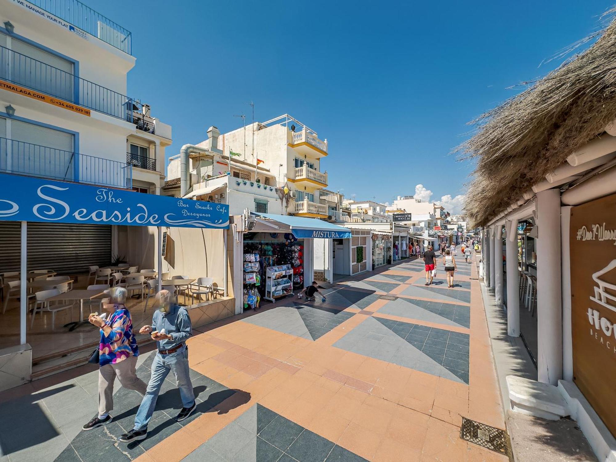 Sunset Malaga - Carihuela Beach & Sun Торремолінос Екстер'єр фото